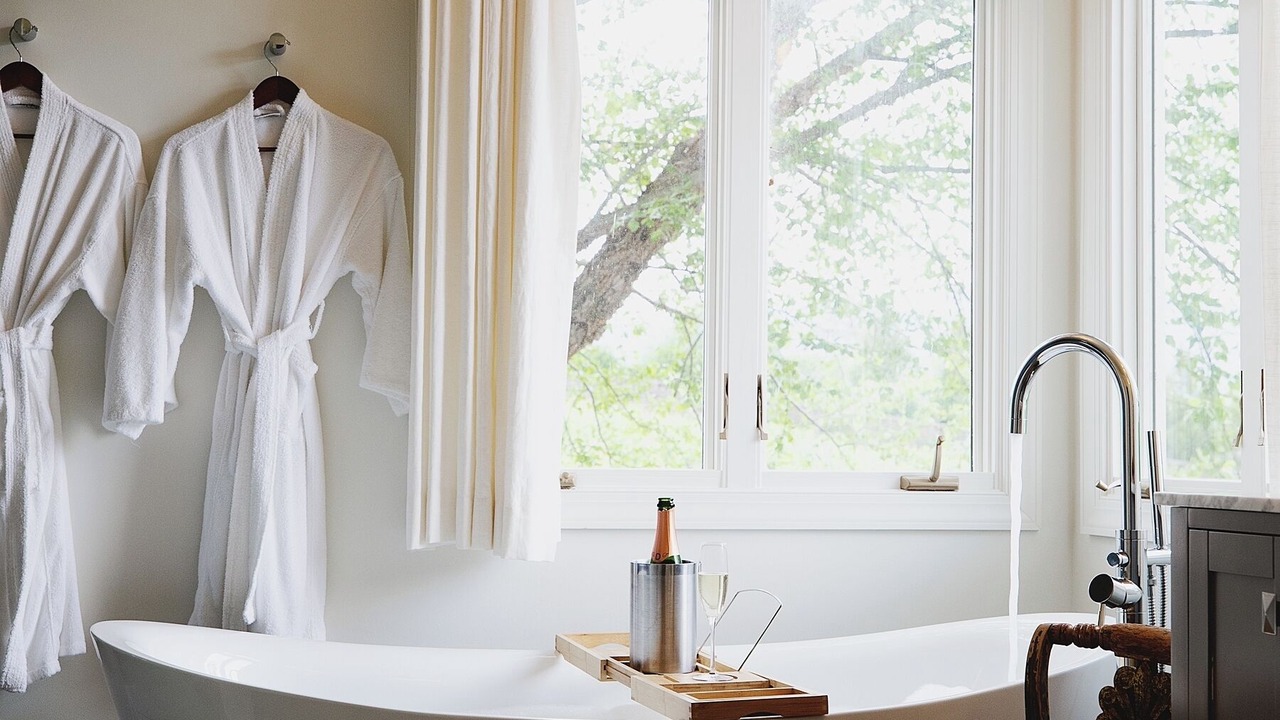 Photo of Bathroom in White Hall