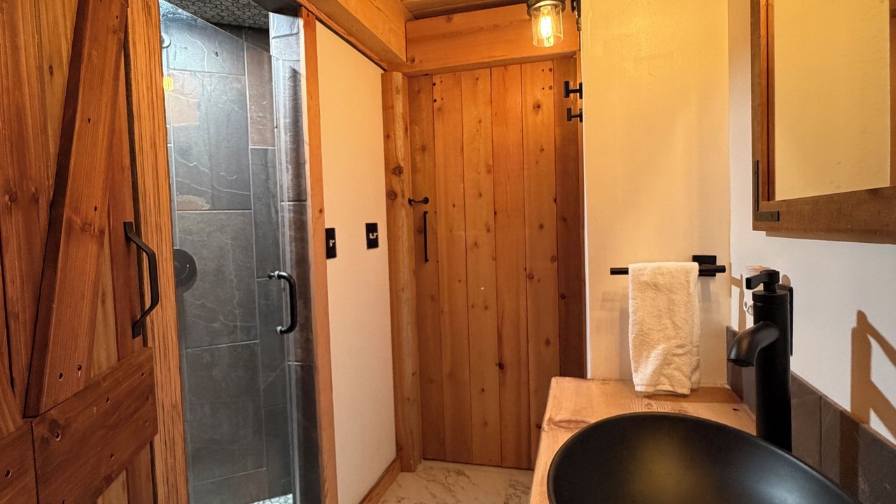 Photo of Bathroom in Keslers Cross Lanes