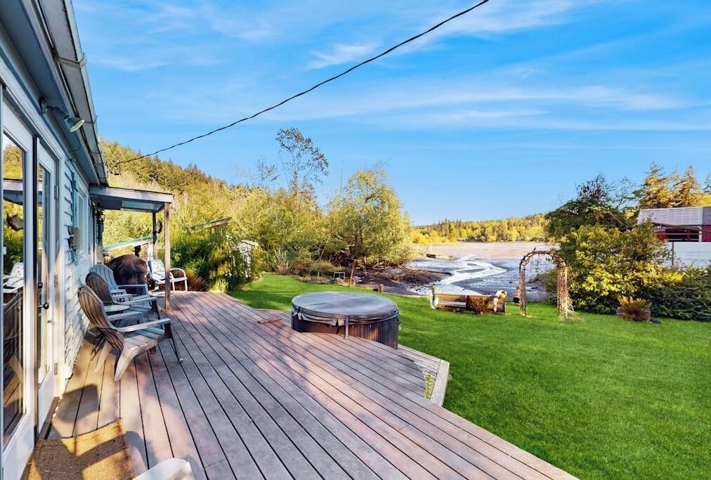 Photo of Patio Balcony in Bainbridge Island