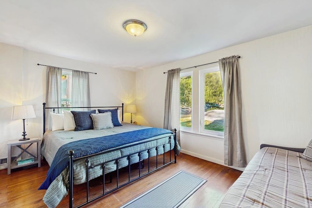 Photo of Bedroom in Bainbridge Island