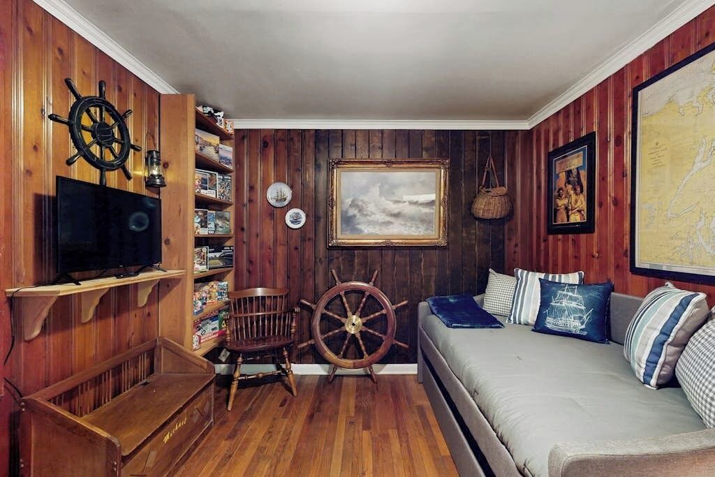Photo of Bedroom in Bainbridge Island