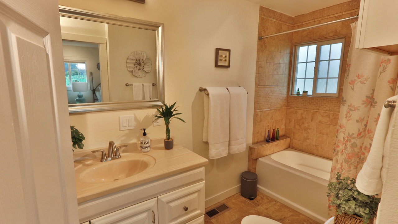 Photo of Bathroom in Milton-Freewater