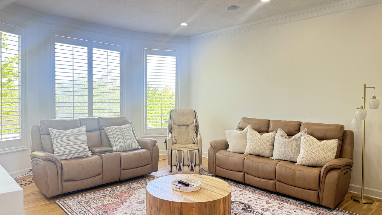 Photo of Livingroom in Leawood