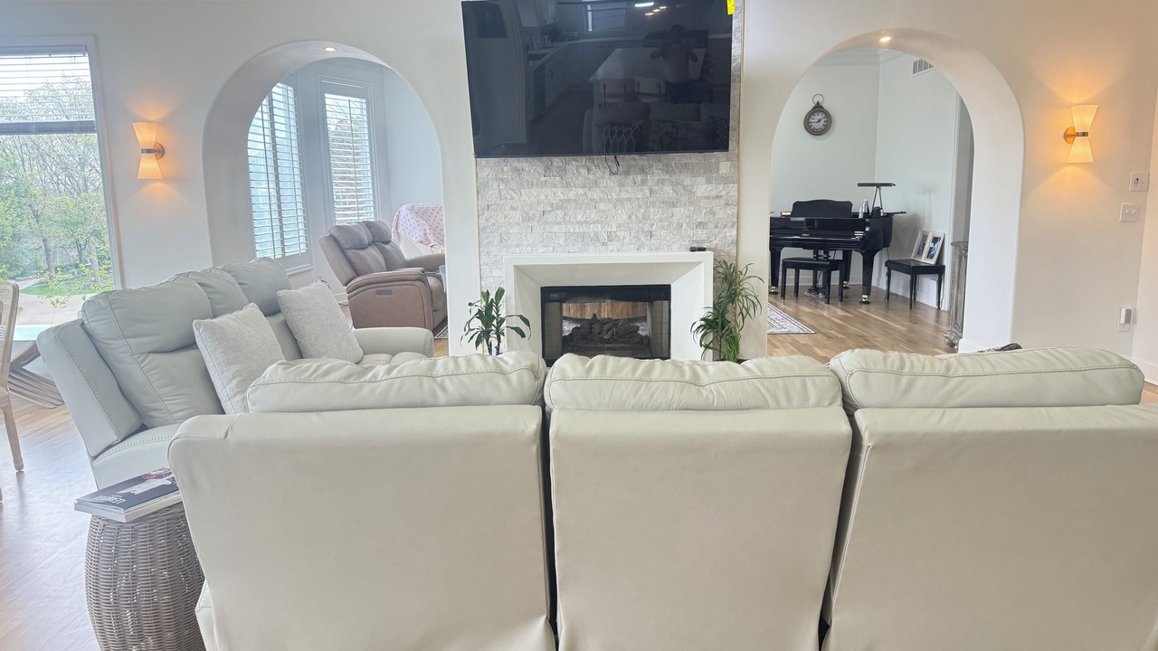 Photo of Livingroom in Leawood