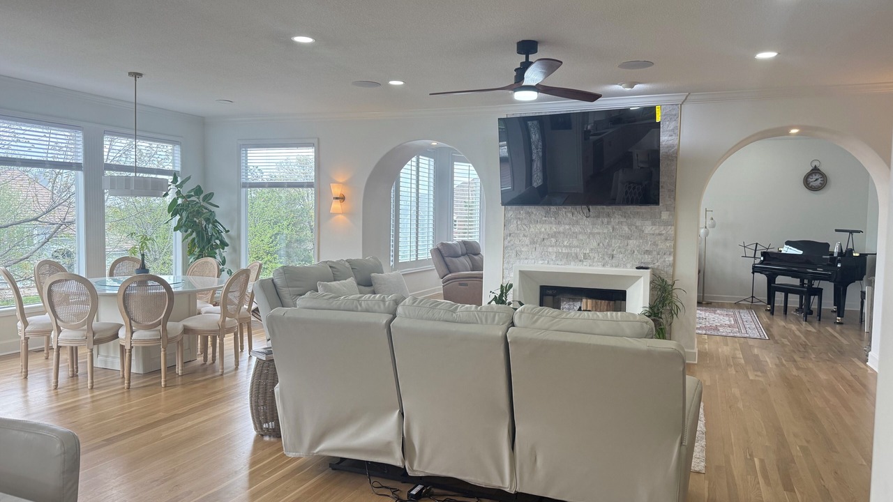 Photo of Livingroom in Leawood