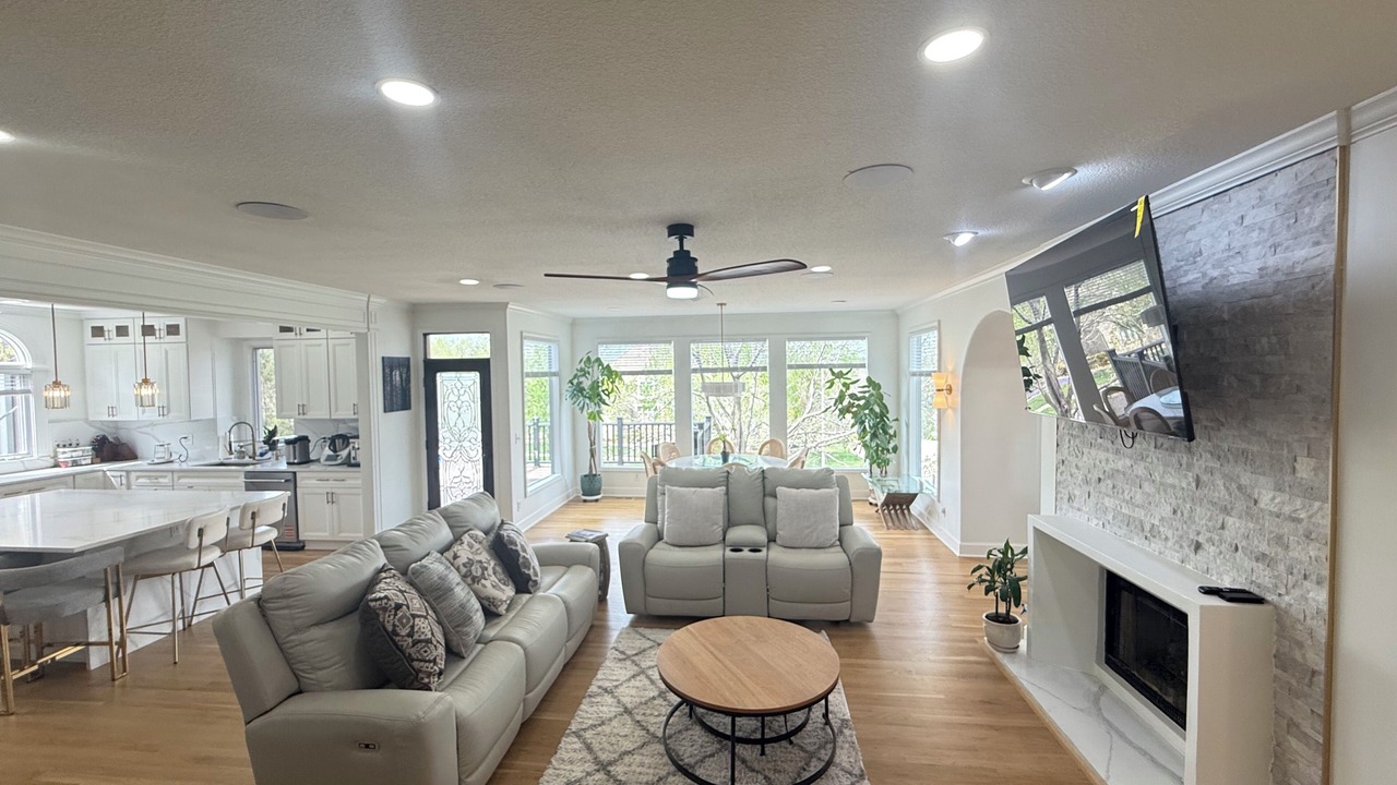 Photo of Livingroom in Leawood