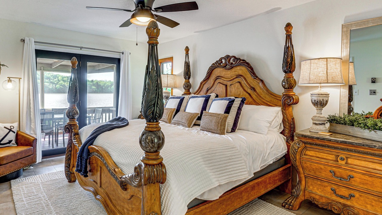 Photo of Bedroom in Roach