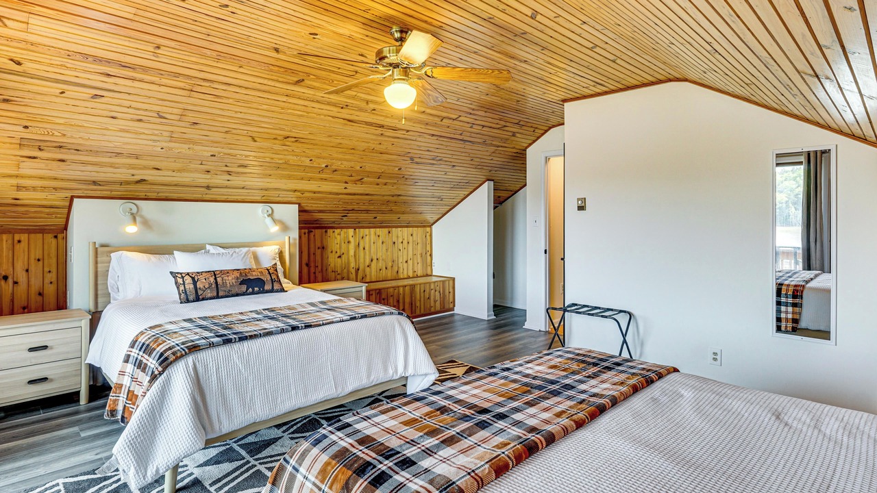Photo of Bedroom in Roach