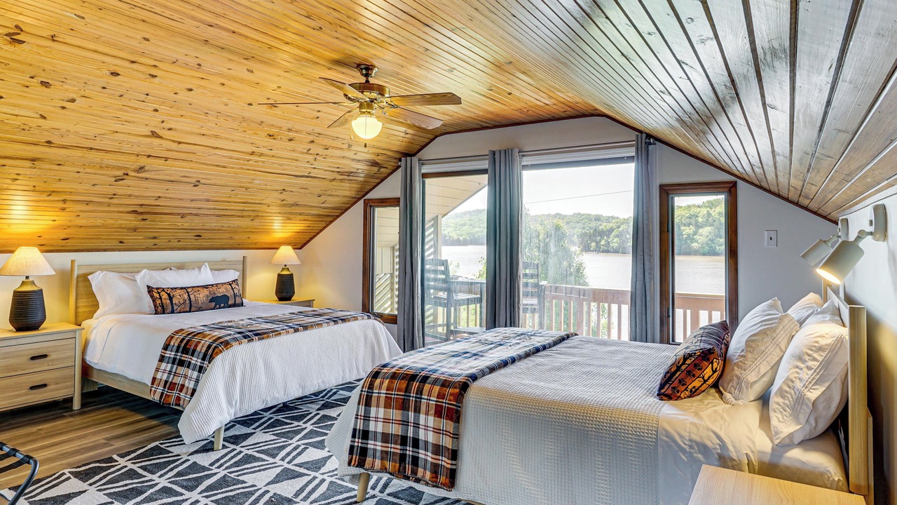 Photo of Bedroom in Roach