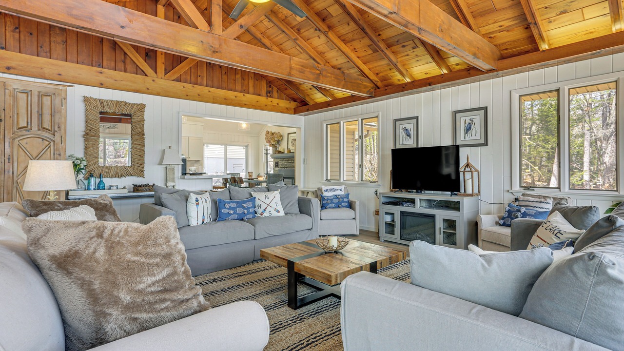 Photo of Livingroom in Town of Lumberland