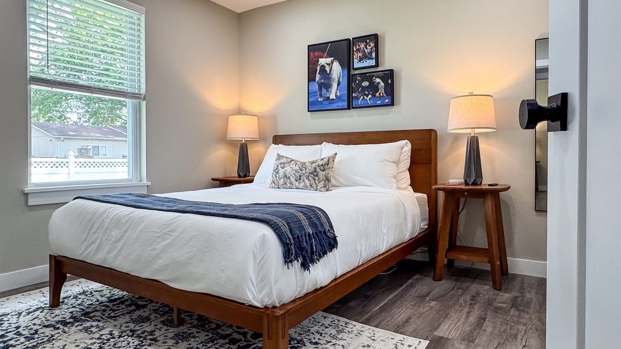 Photo of Bedroom in Pacific