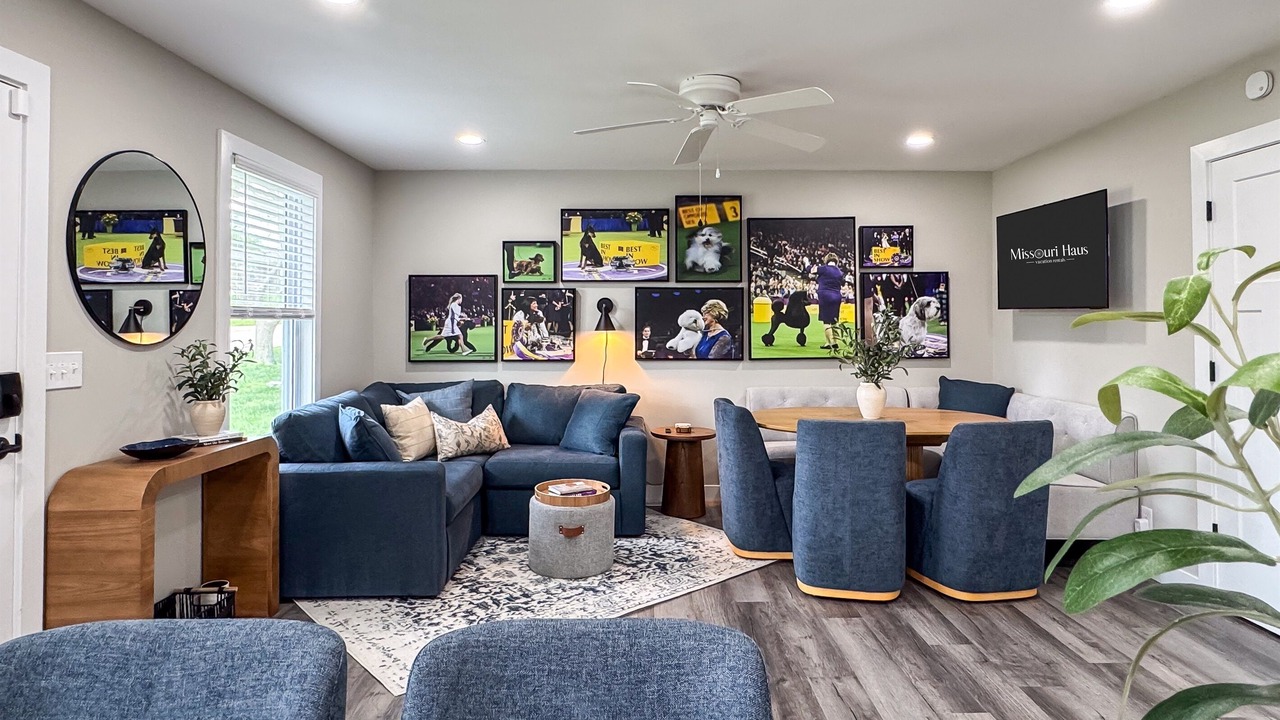 Photo of Livingroom in Pacific