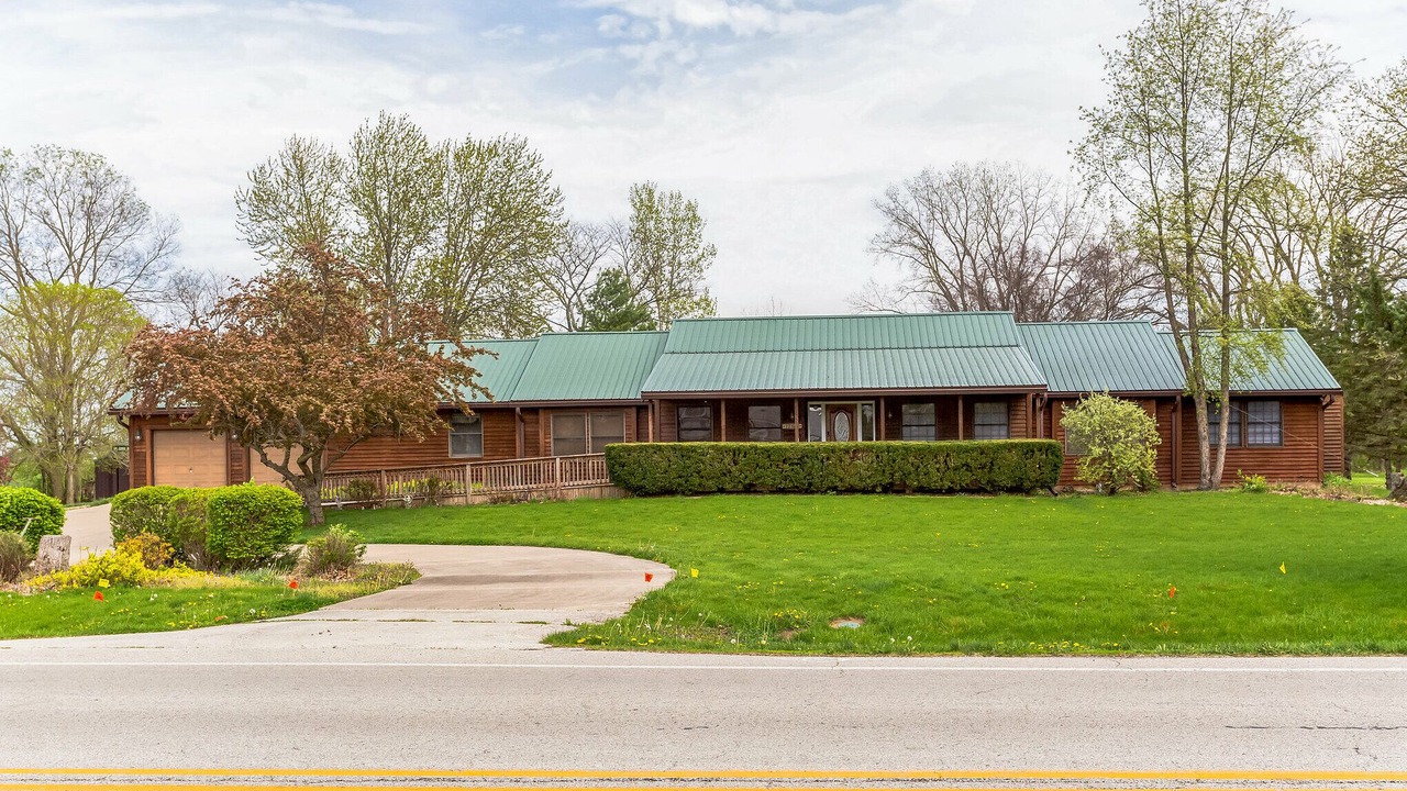 Photo of Outdoor in Pontiac