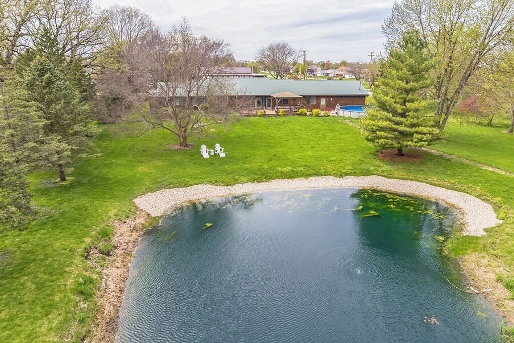 Photo of Outdoor in Pontiac