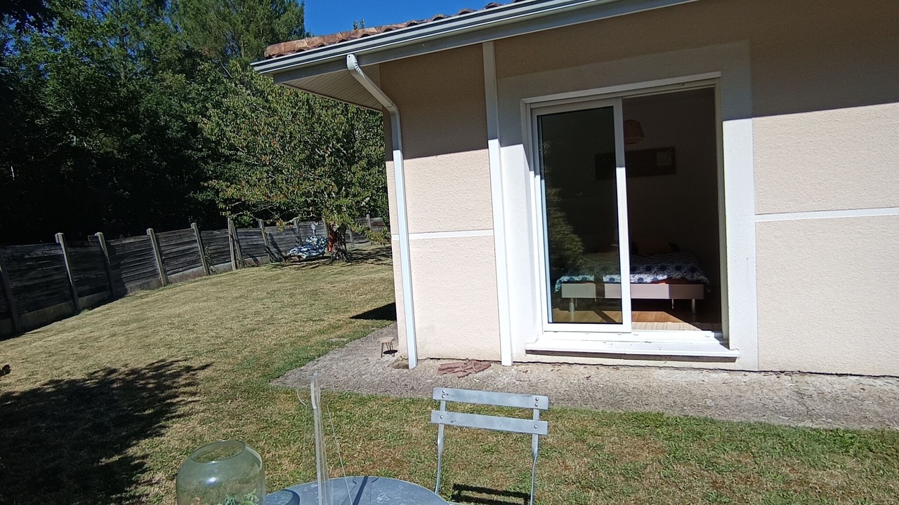 Photo of Patio Balcony in Saint-Jean-d'Illac