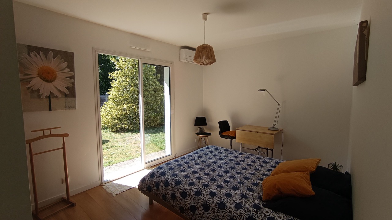 Photo of Bedroom in Saint-Jean-d'Illac