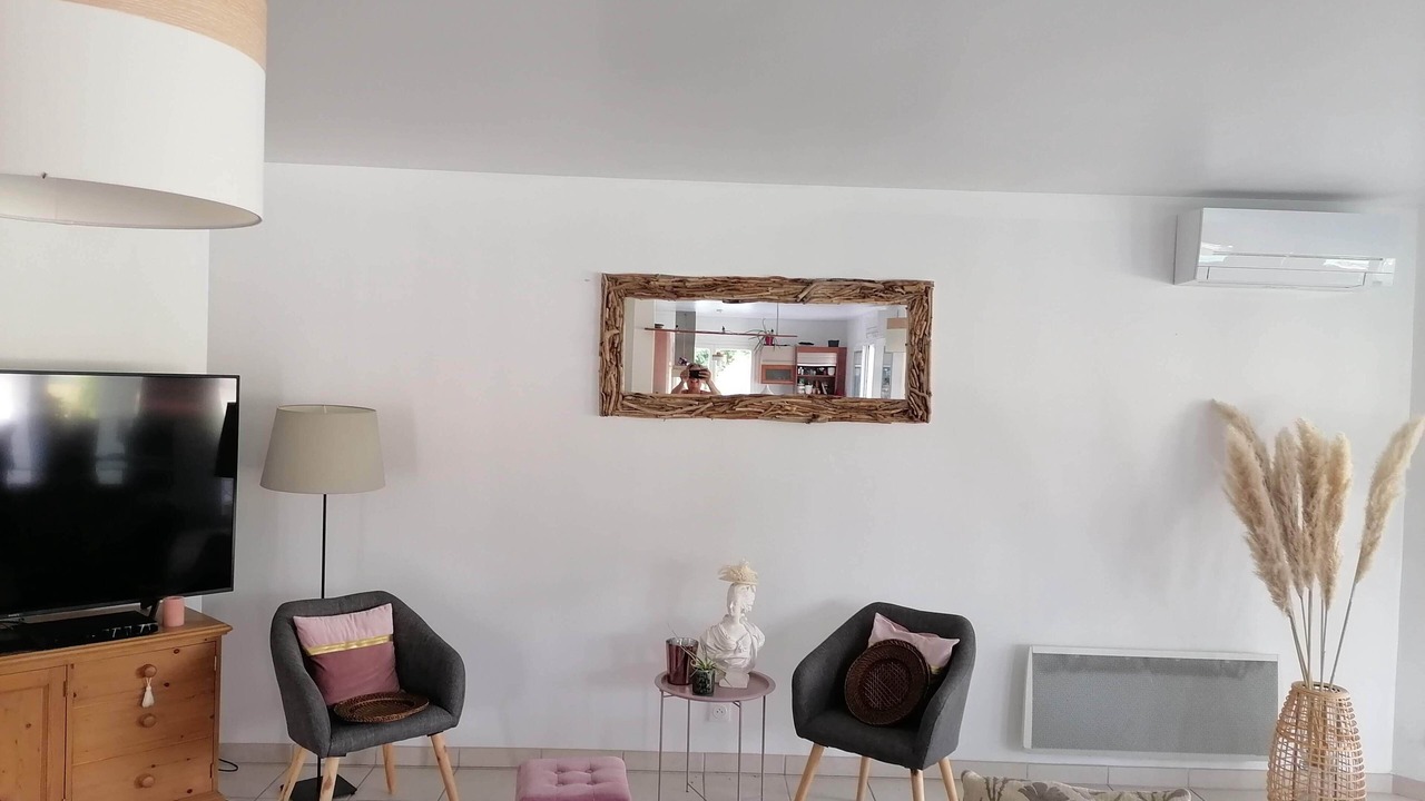 Photo of Livingroom in Saint-Jean-d'Illac
