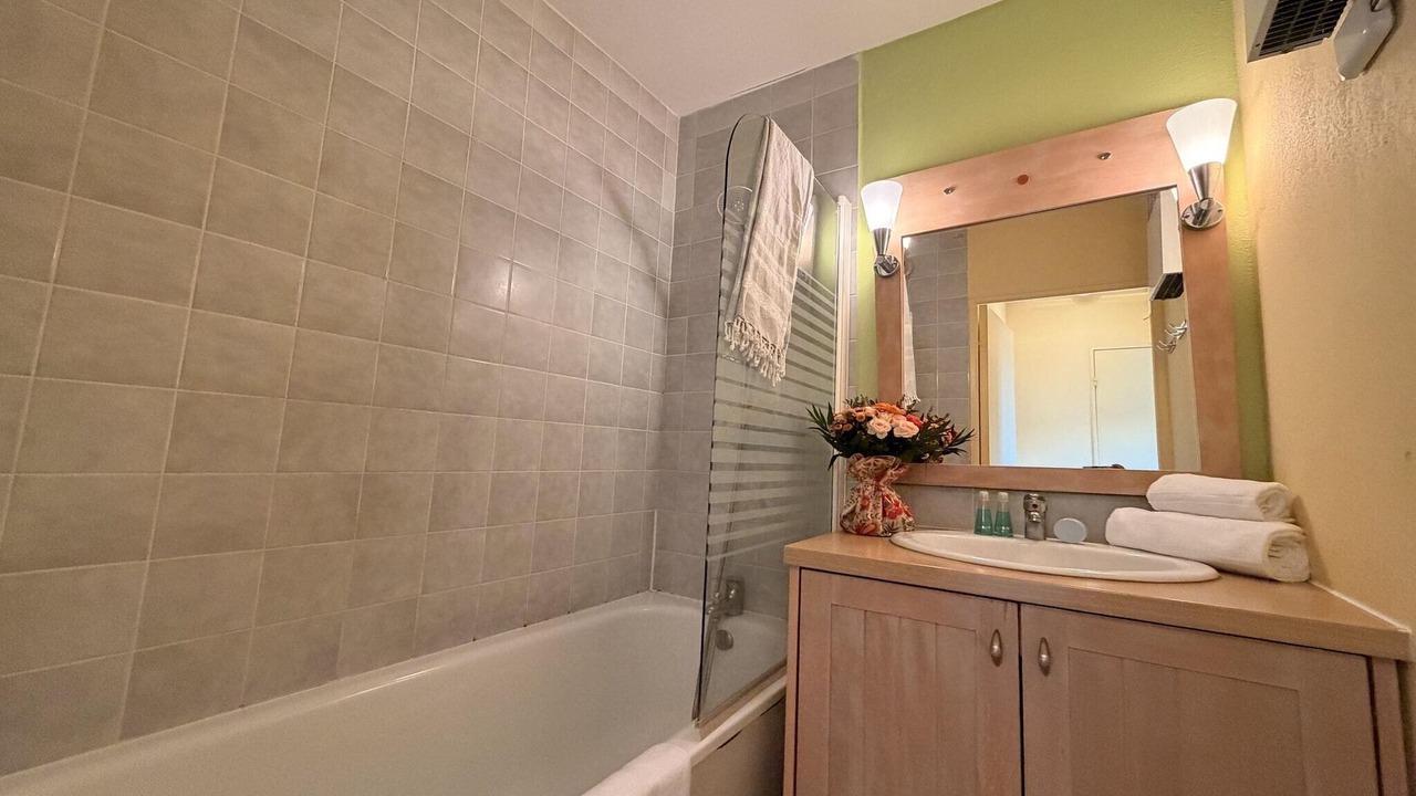 Photo of Bathroom in Cerbere