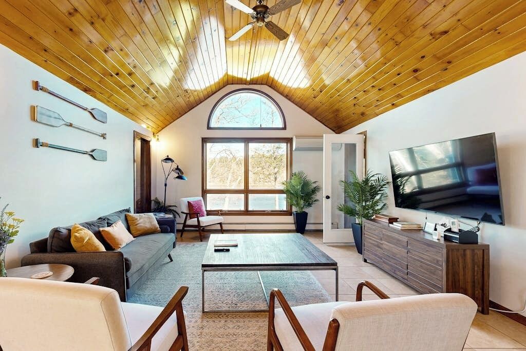 Photo of Livingroom in Wiscasset