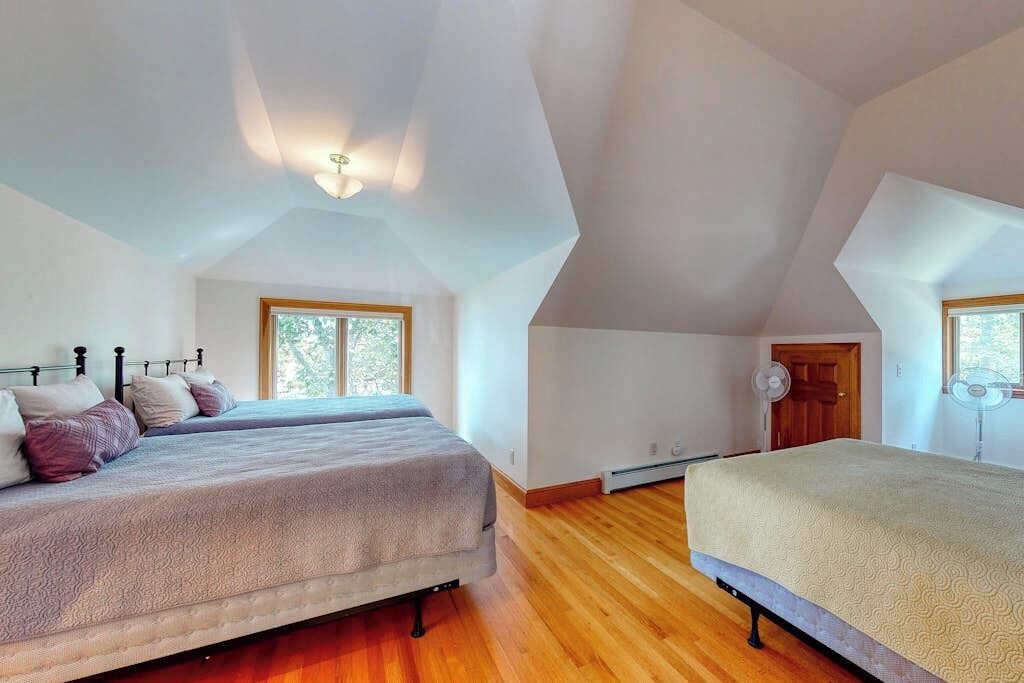 Photo of Bedroom in Isle of Springs