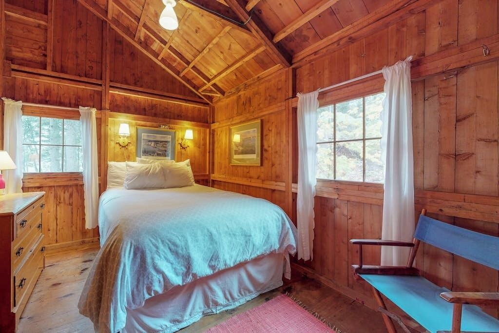 Photo of Bedroom in East Boothbay
