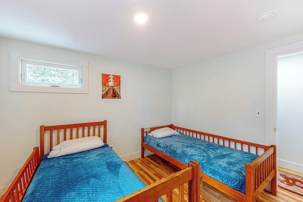 Photo of Bedroom in Boothbay Harbor