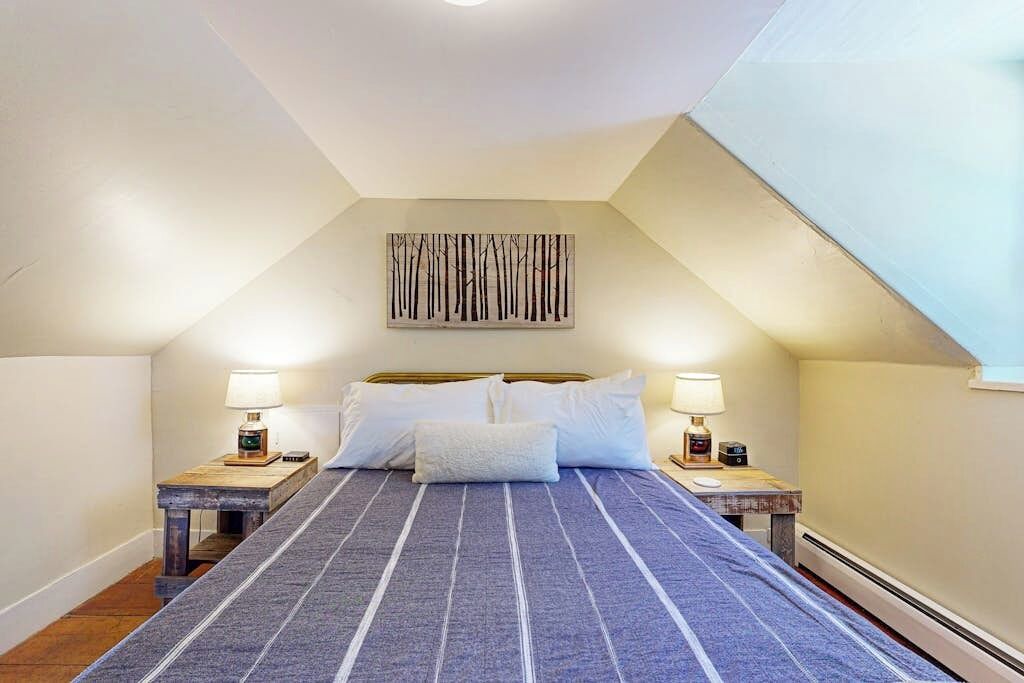 Photo of Bedroom in Boothbay Harbor