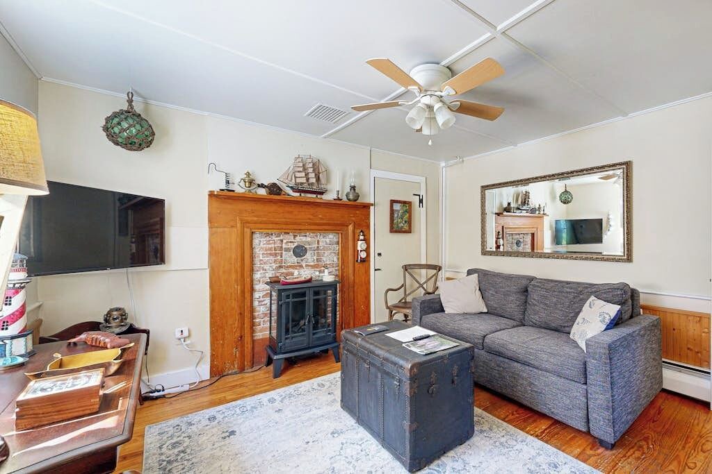 Photo of Livingroom in Boothbay Harbor