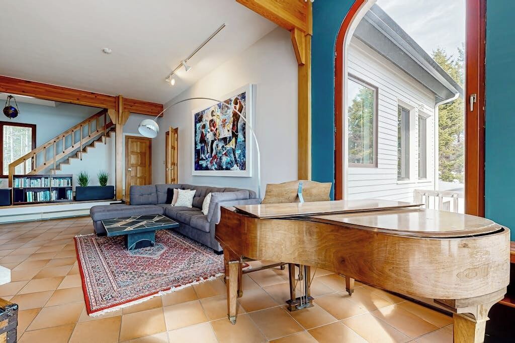 Photo of Livingroom in Ocean Point