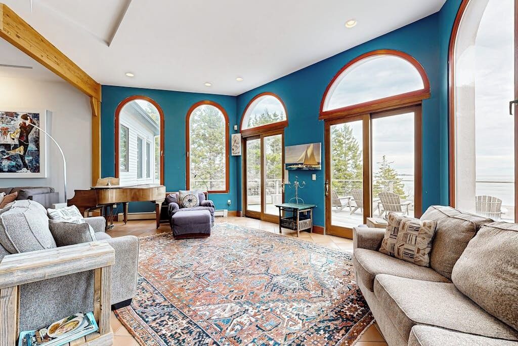 Photo of Livingroom in Ocean Point