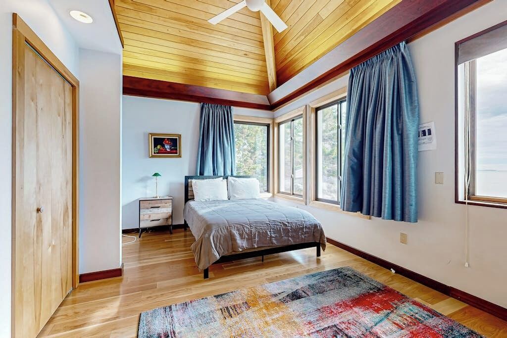 Photo of Bedroom in Ocean Point