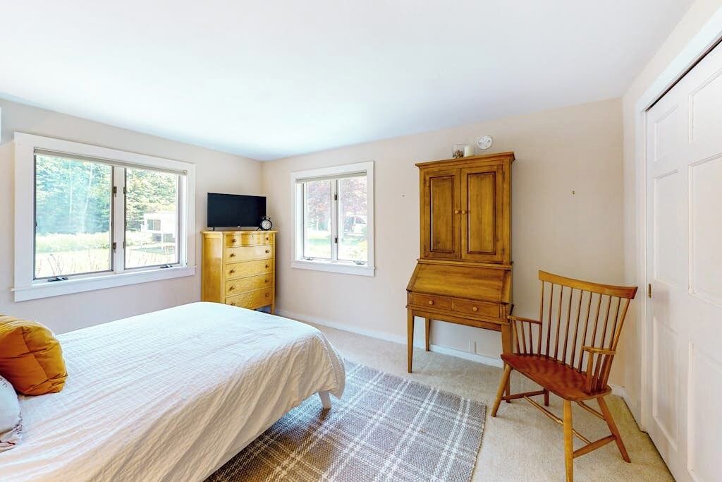 Photo of Bedroom in New Harbor