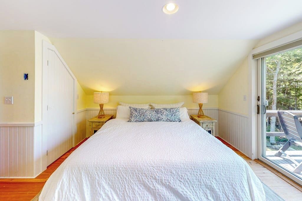Photo of Bedroom in New Harbor