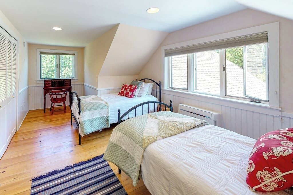 Photo of Bedroom in New Harbor