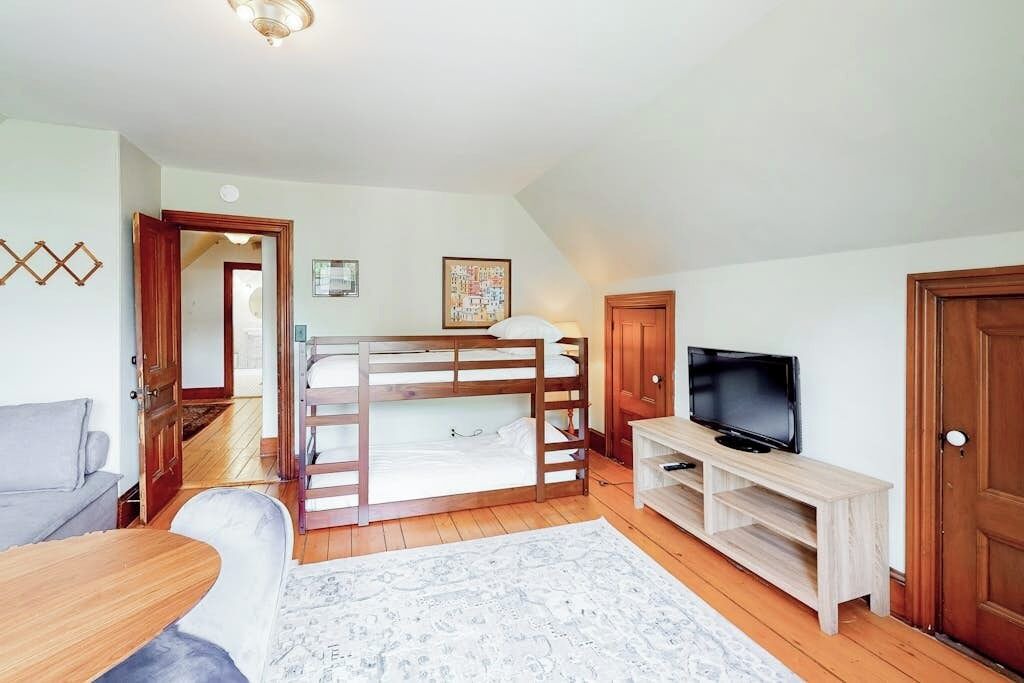 Photo of Bedroom in Wiscasset