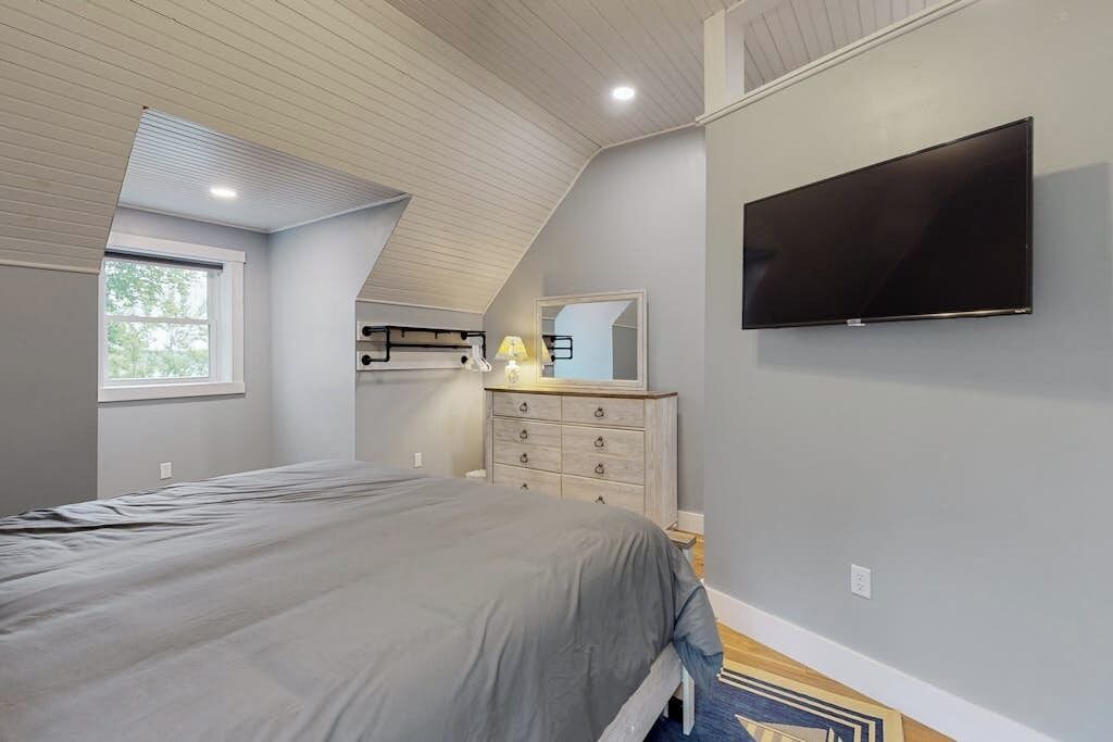 Photo of Bedroom in Boothbay
