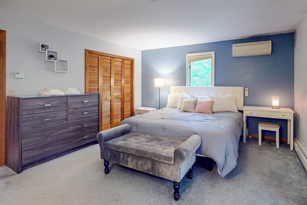 Photo of Bedroom in Damariscotta