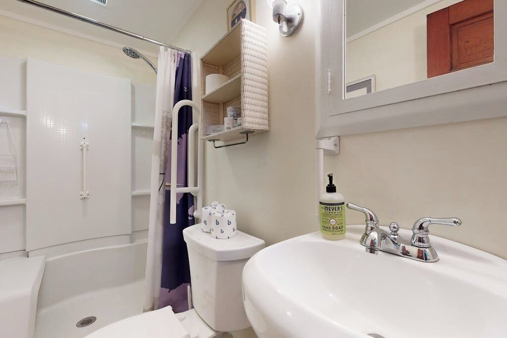 Photo of Bathroom in Bayville