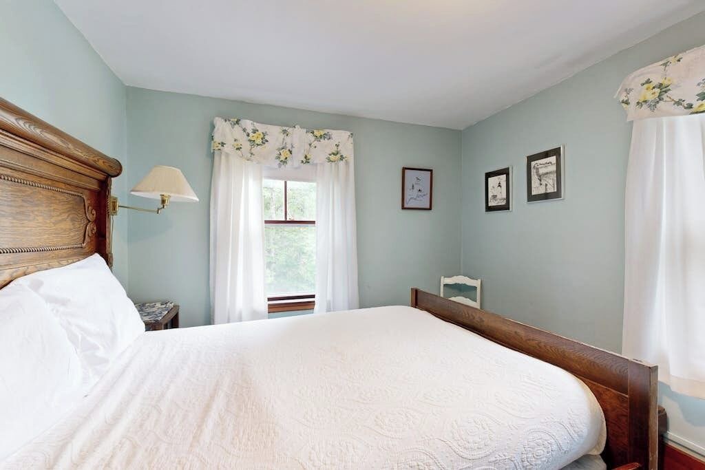 Photo of Bedroom in Bayville