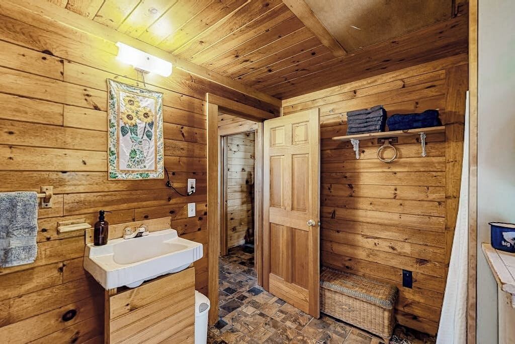Photo of Bathroom in Mariaville