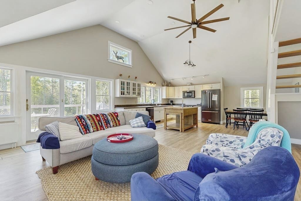 Photo of Livingroom in Bayside