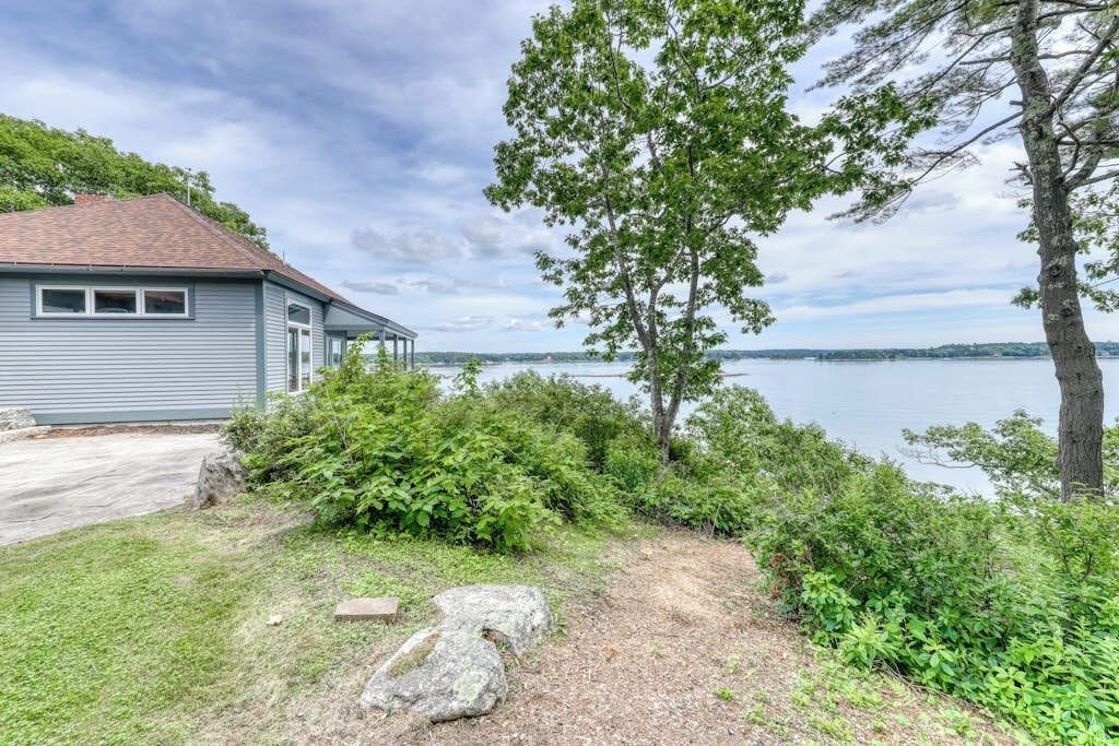 Photo of Outdoor in Isle of Springs