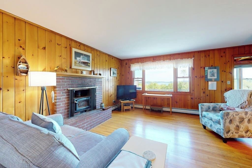 Photo of Livingroom in Castine