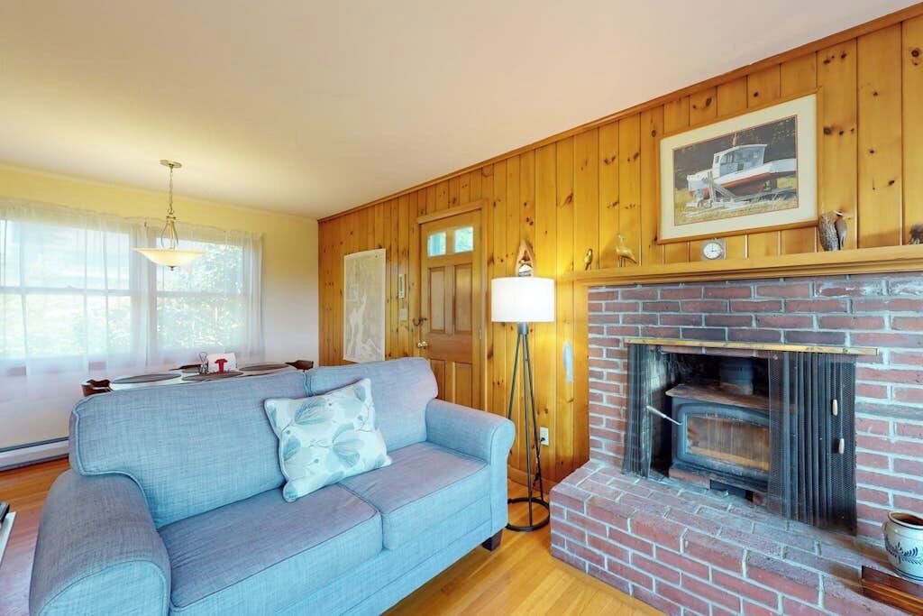 Photo of Livingroom in Castine