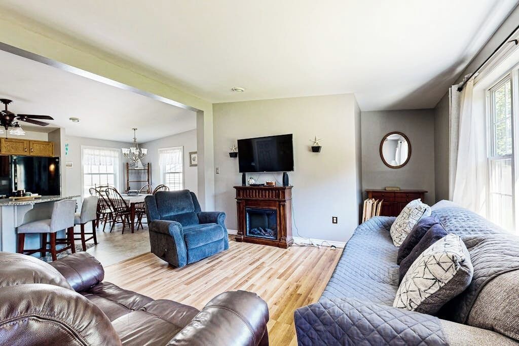 Photo of Livingroom in Five Islands