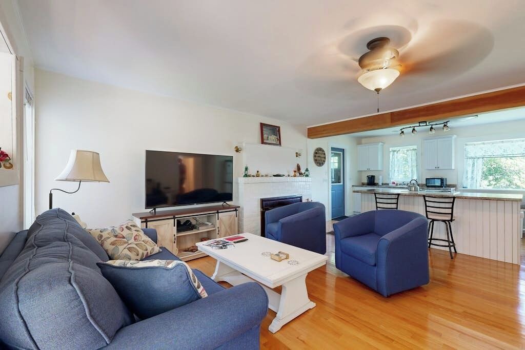 Photo of Livingroom in Ellsworth