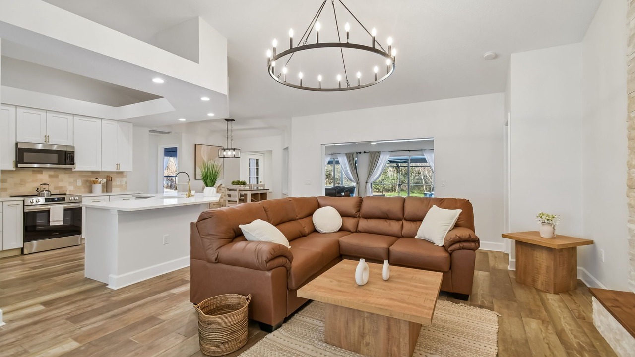 Photo of Livingroom in Seffner Community Alliance
