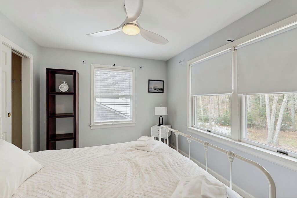 Photo of Bedroom in Boothbay