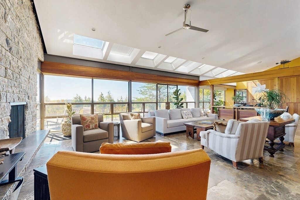 Photo of Livingroom in Spruce Head