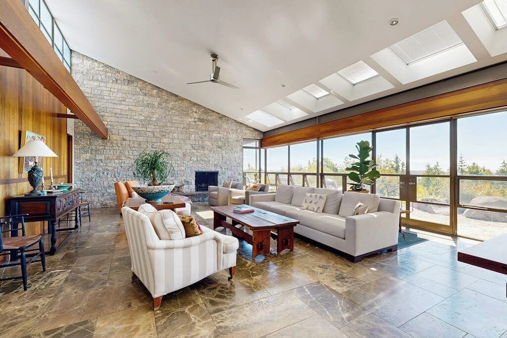 Photo of Livingroom in Spruce Head